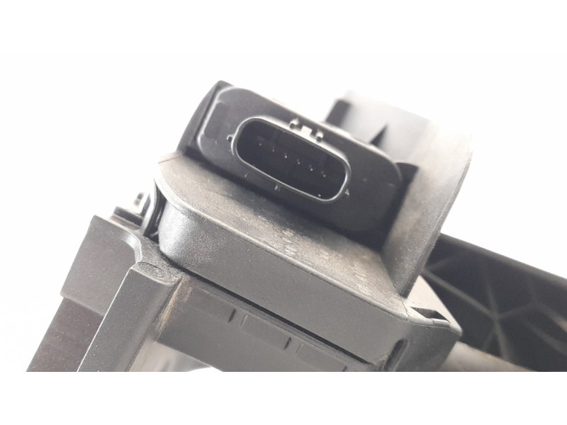 Recambio de potenciometro pedal para mazda 2 lim. () 1.5 16v cat referencia OEM IAM GHK341600G 6PV31204122 