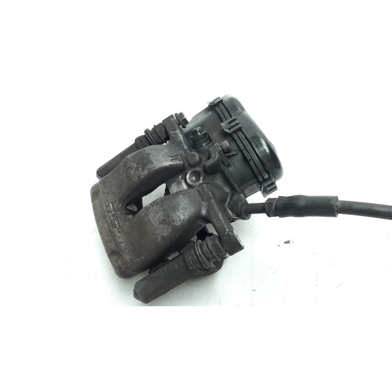 Recambio de pinza de freno trasera izquierda para mercedes-benz clase a (w176) 2.1 cdi cat referencia OEM IAM A2465460543  