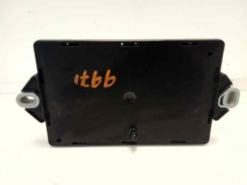 Recambio de caja reles / fusibles para land rover discovery 4 tdv6 se referencia OEM IAM EH2214Q073AA  
