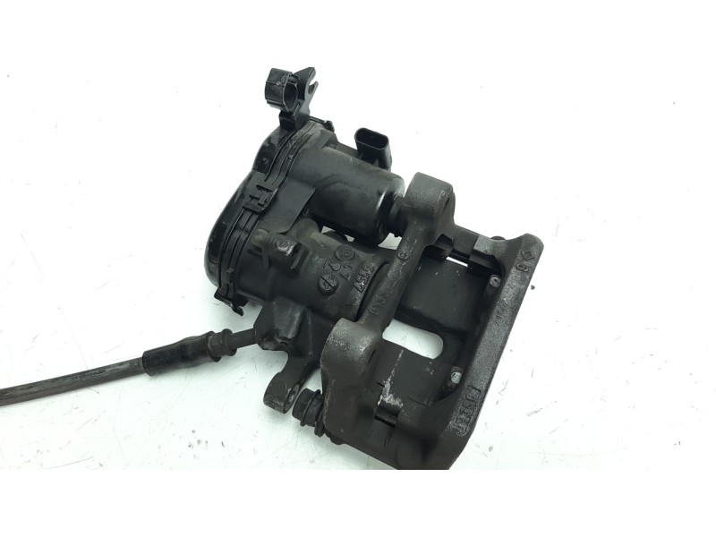 Recambio de pinza de freno trasera izquierda para mercedes-benz clase a (w176) 2.1 cdi cat referencia OEM IAM A2465460543  