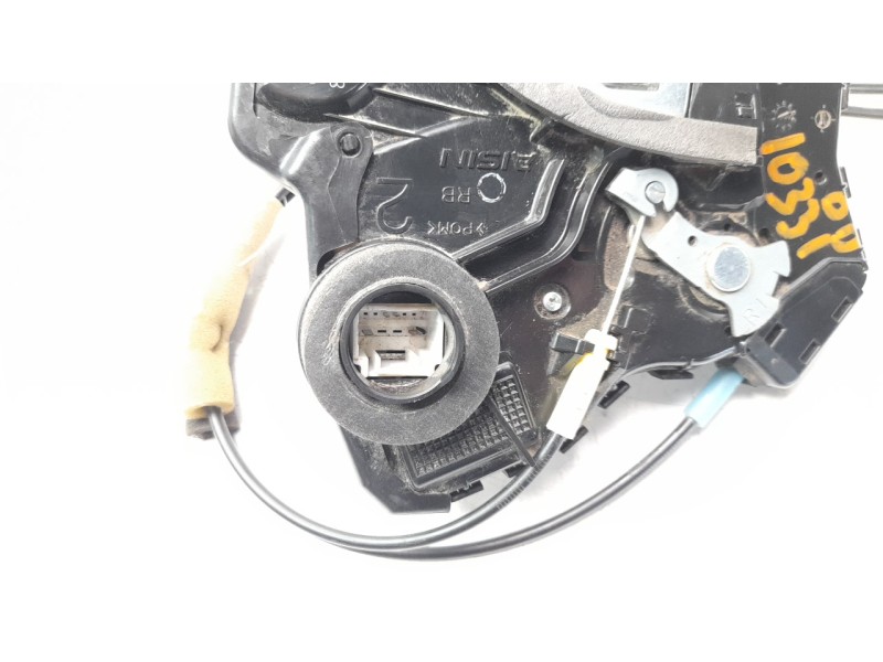 Recambio de cerradura puerta delantera derecha para toyota rav 4 referencia OEM IAM A046693  