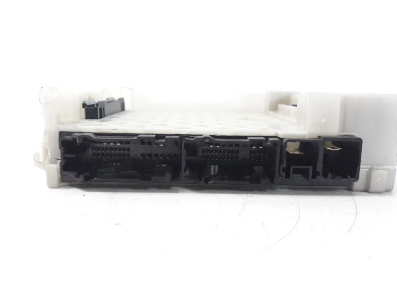 Recambio de caja reles / fusibles para toyota c-hr referencia OEM IAM 82730F4010B A121T007ME0 