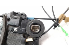 Recambio de cerradura puerta trasera derecha para toyota rav 4 referencia OEM IAM A046693   2