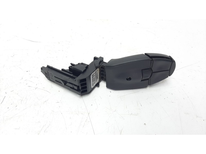 Recambio de mando volante para citroen c3 1.2 12v vti referencia OEM IAM 96666832ZD  