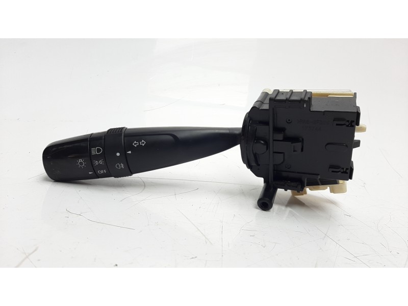 Recambio de mando intermitentes para suzuki vitara 1.6 ddis turbodiesel cat referencia OEM IAM 3721061M50000  