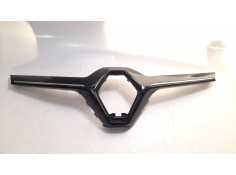 MOLDURAS DELANTERAS 623103685R 