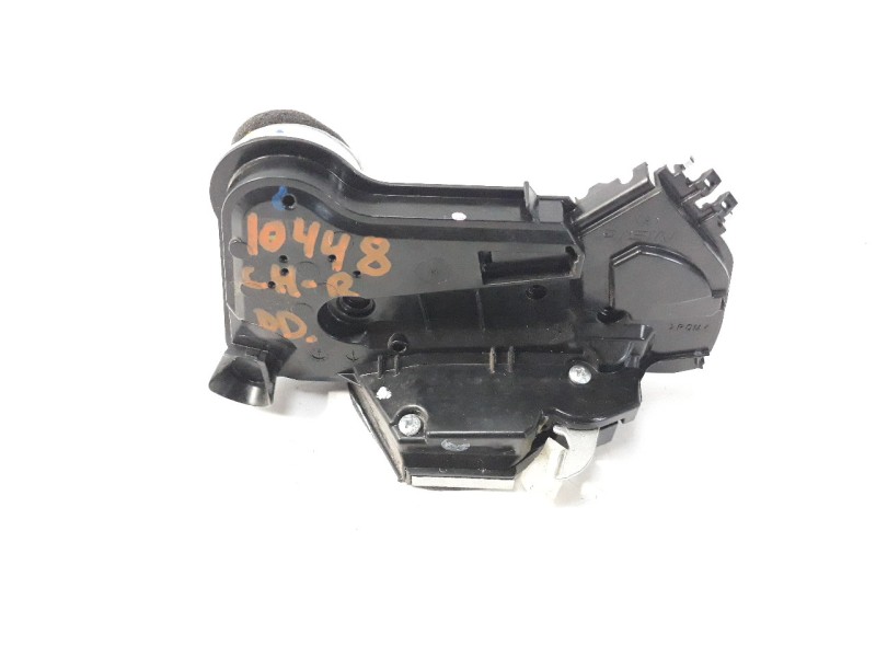 Recambio de cerradura puerta delantera derecha para toyota c-hr referencia OEM IAM 69030F4020  