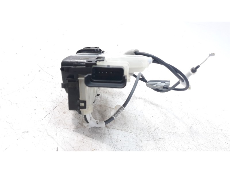 Recambio de cerradura puerta delantera izquierda para citroen c3 1.5 blue-hdi fap referencia OEM IAM 1315989  