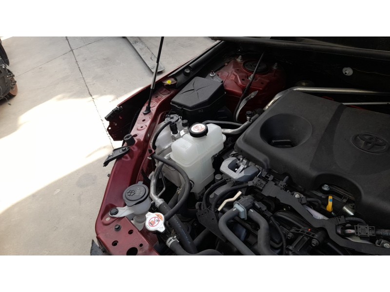 Recambio de deposito expansion para toyota rav4 hybrid 4x2 advance referencia OEM IAM 1647025050  