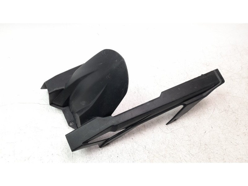 Recambio de guardabarros trasero para kawasaki ninja 400 referencia OEM IAM 360140571  