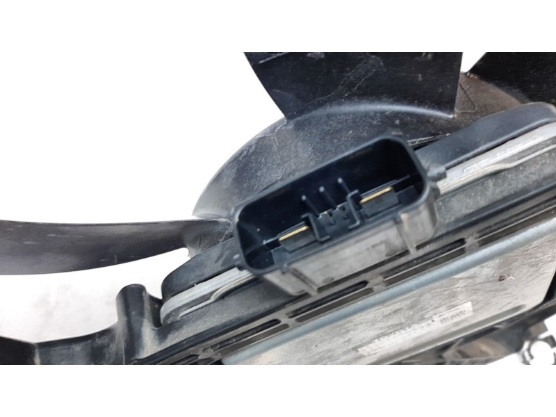 Recambio de electroventilador para toyota rav4 hybrid 4x2 advance referencia OEM IAM 1636331500  
