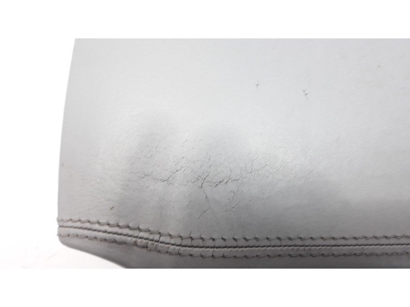 Recambio de apoyabrazos central para mercedes-benz clase cl (w215) coupe 5.0 v8 24v cat referencia OEM IAM 21568001391A20  