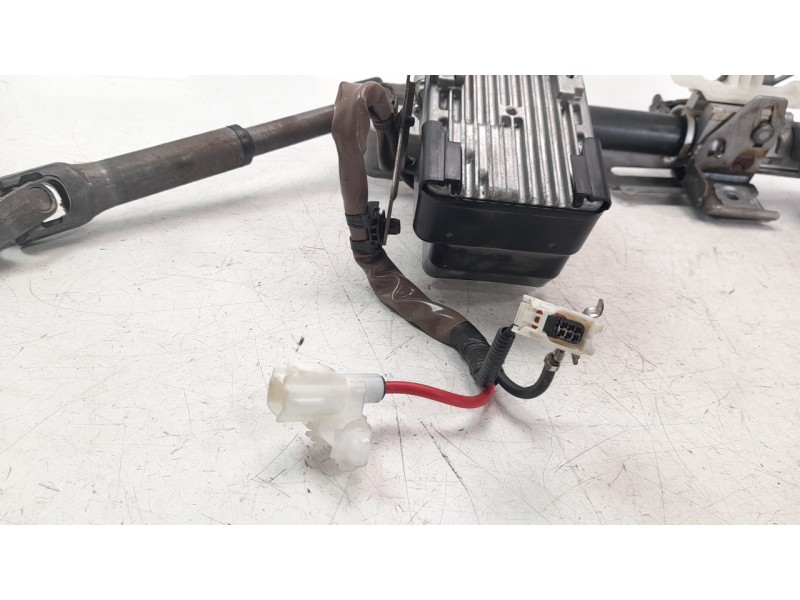 Recambio de columna direccion para toyota rav 4 referencia OEM IAM 896504221  