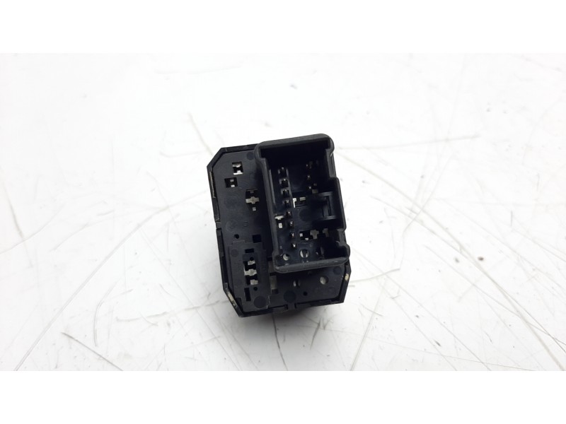 Recambio de mando retrovisor para suzuki vitara 1.6 ddis turbodiesel cat referencia OEM IAM 3795057L00000  