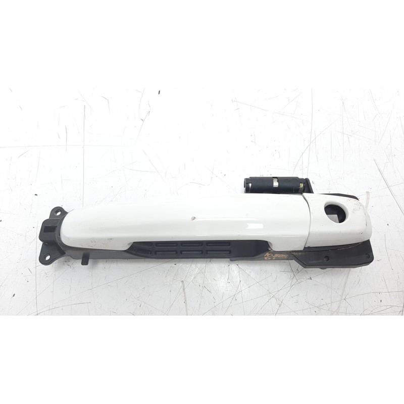 Recambio de maneta exterior delantera izquierda para suzuki vitara 1.6 ddis turbodiesel cat referencia OEM IAM 8281263J005PK  