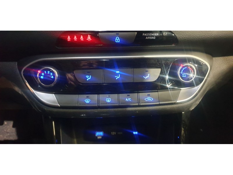 Recambio de mando calefaccion / aire acondicionado para hyundai i30 (pd) tecno mild-hybrid referencia OEM IAM 97250G4CA0VCA  