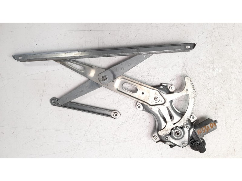 Recambio de elevalunas delantero derecho para toyota rav 4 referencia OEM IAM 6980130280  