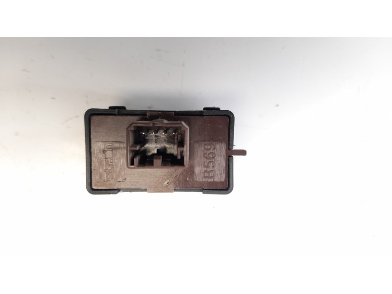 Recambio de interruptor para jeep renegade 1.6 m-jet cat referencia OEM IAM 30170845  