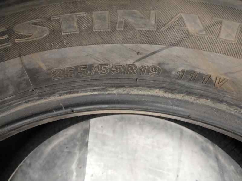 Recambio de rueda para land rover discovery 4 tdv6 se referencia OEM IAM 2555519  