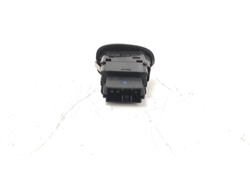 Recambio de mando elevalunas delantero derecho para citroen c3 1.4 hdi referencia OEM IAM 96605364XT 25943 
