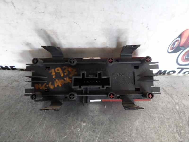 Recambio de warning para renault megane ii berlina 5p confort expression referencia OEM IAM 8200107808  