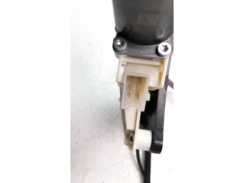 Recambio de cerradura puerta delantera izquierda para mercedes-benz clase c (w204) coupe 2.1 cdi cat referencia OEM IAM 20472027