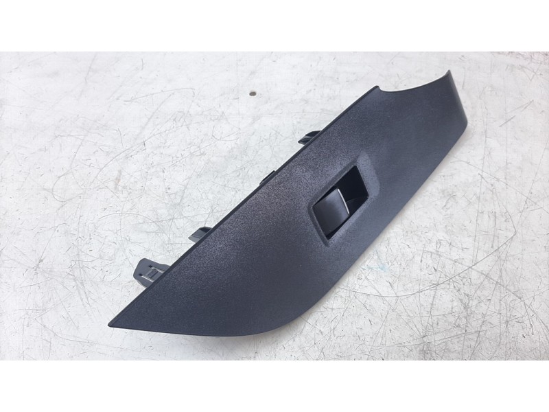 Recambio de mando elevalunas delantero derecho para toyota rav4 hybrid 4x2 advance referencia OEM IAM 8481012110  