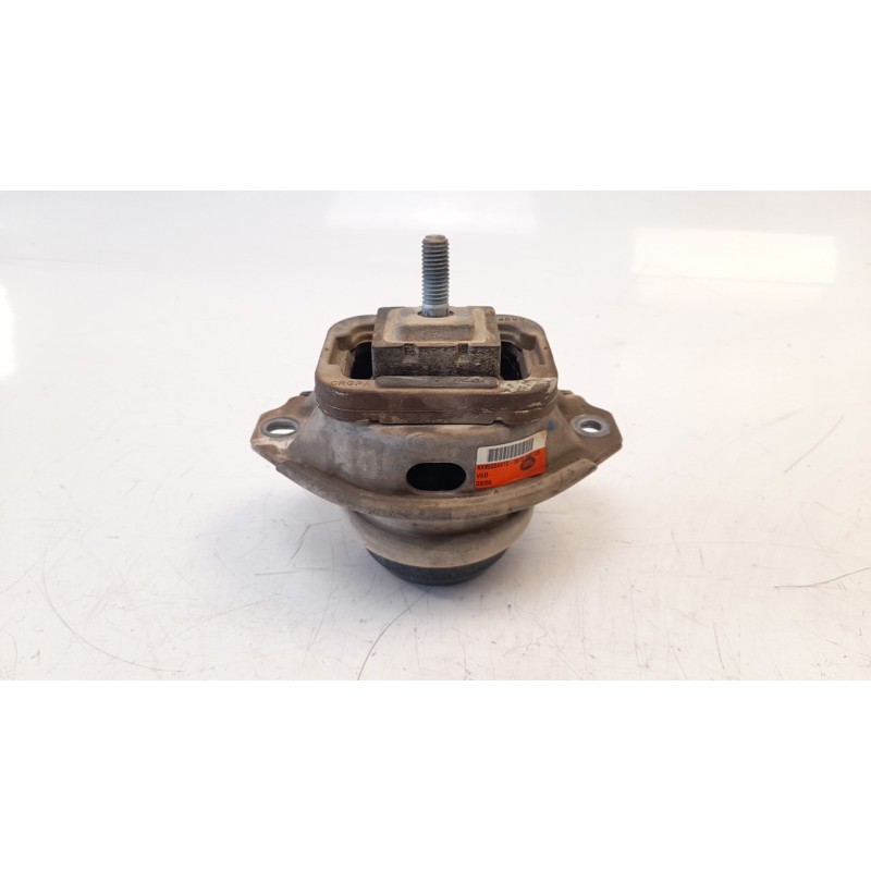 Recambio de soporte motor derecho para land rover discovery 2.7 td v6 cat referencia OEM IAM KKB500441G  