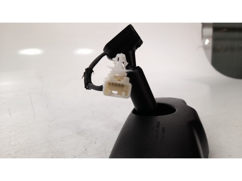 Recambio de espejo para toyota rav 4 referencia OEM IAM 878100WK00  