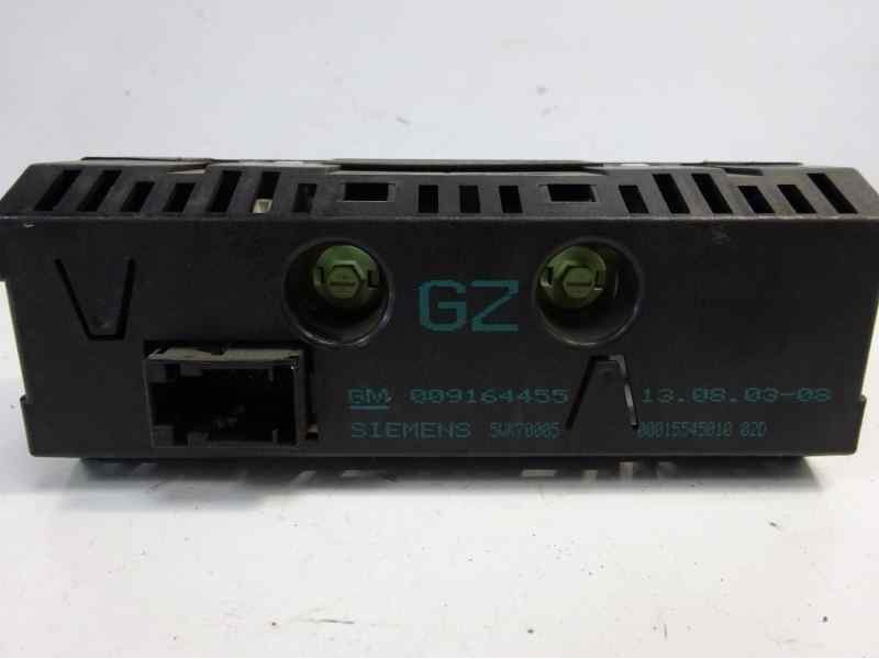 Recambio de pantalla multifuncion para opel corsa c enjoy referencia OEM IAM 009164455 5WK70005 