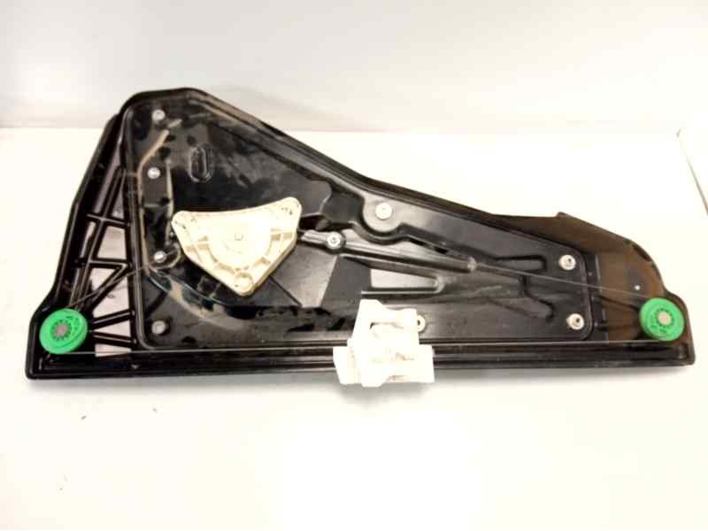 Recambio de elevalunas trasero izquierdo para land rover discovery 4 tdv6 se referencia OEM IAM AH2227001AB  