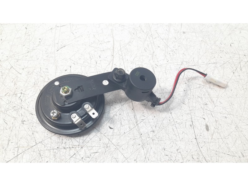 Recambio de claxon para seat mo mo referencia OEM IAM V030907  