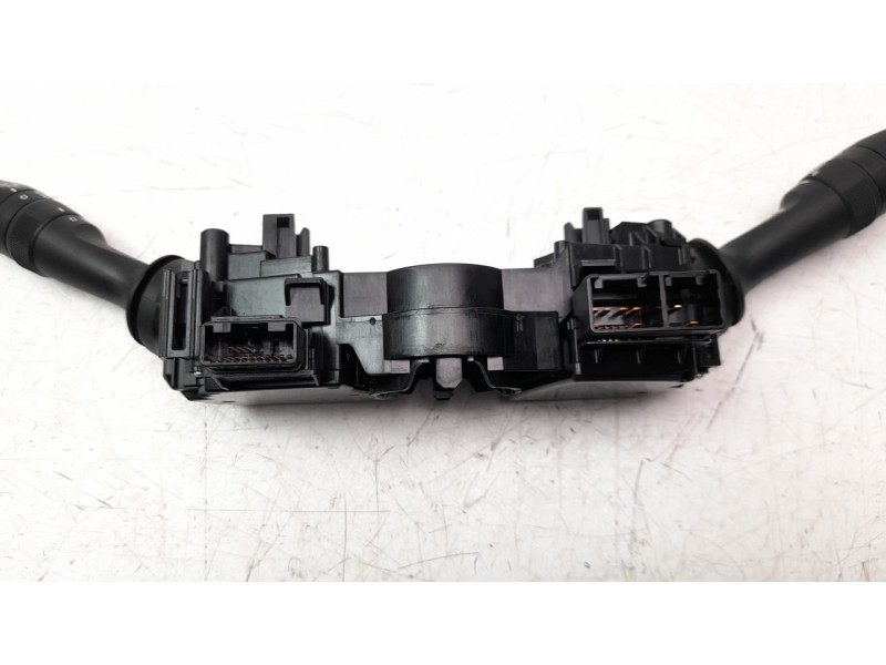 Recambio de mando multifuncion para toyota rav 4 referencia OEM IAM 17F744  