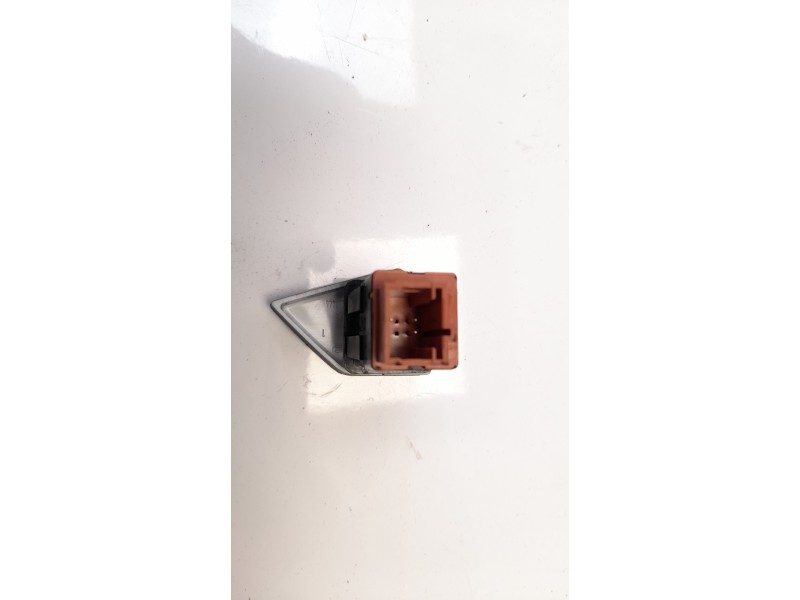 Recambio de warning para citroen c-elysée shine referencia OEM IAM 9817909780  