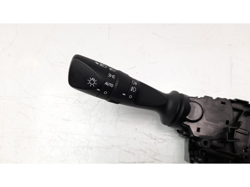 Recambio de mando multifuncion para toyota rav 4 referencia OEM IAM 17F744  