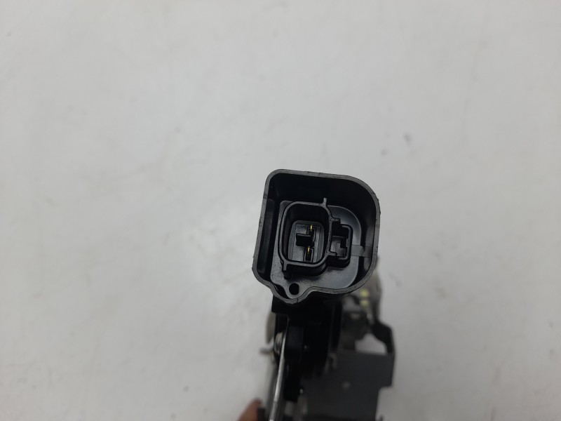 Recambio de cerradura puerta trasera izquierda para toyota aygo (kgb/wnb) 1.0 cat referencia OEM IAM 690600H011  