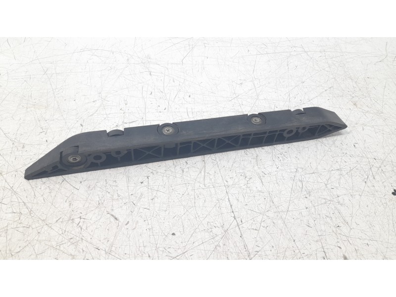 Recambio de moldura para seat mo mo referencia OEM IAM MOLDLURA  