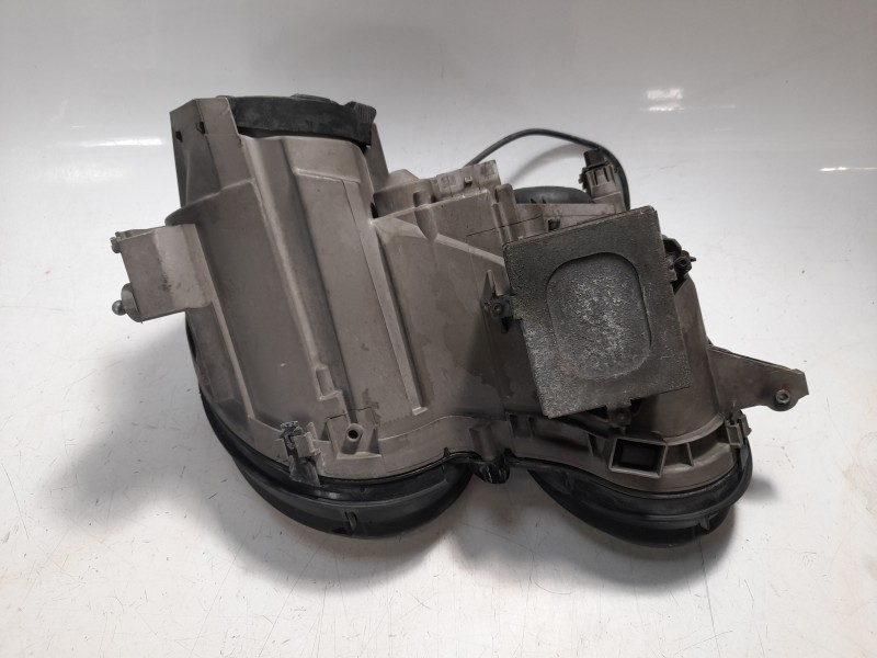 Recambio de faro izquierdo para mercedes-benz clase cl (w215) coupe 5.0 v8 24v cat referencia OEM IAM A2158200161  