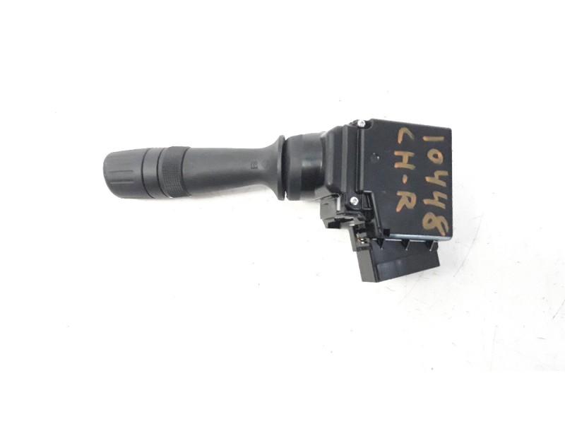 Recambio de mando limpia para toyota c-hr referencia OEM IAM 17F857  