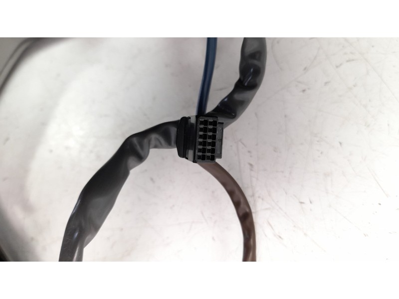 Recambio de mando volante para toyota rav 4 referencia OEM IAM 75E5566RHJ  