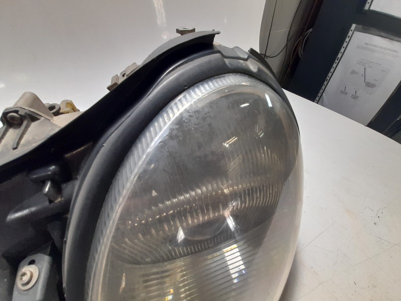 Recambio de faro izquierdo para mercedes-benz clase cl (w215) coupe 5.0 v8 24v cat referencia OEM IAM A2158200161  