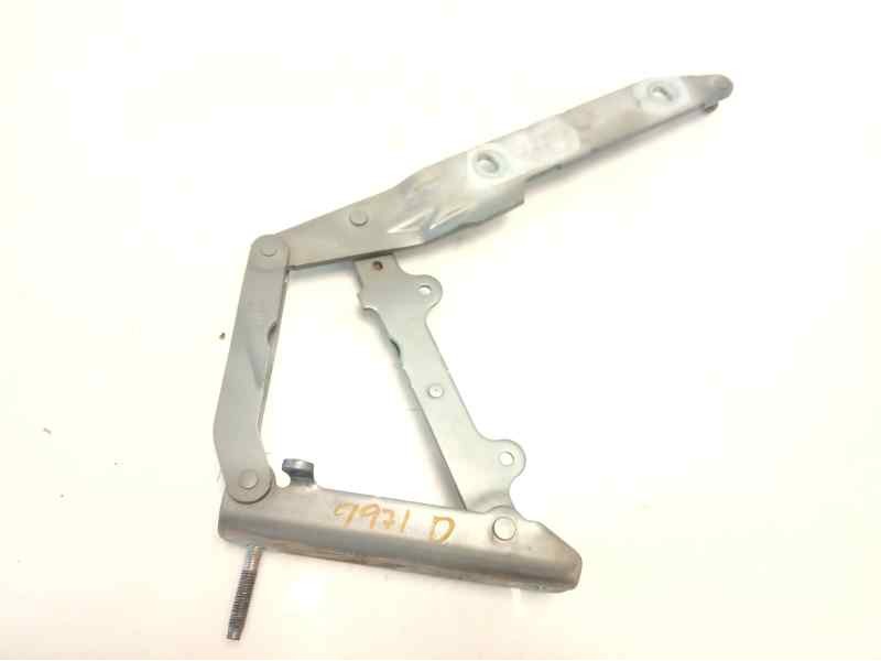 Recambio de retenedor puerta para land rover discovery 4 tdv6 se referencia OEM IAM LR040747  