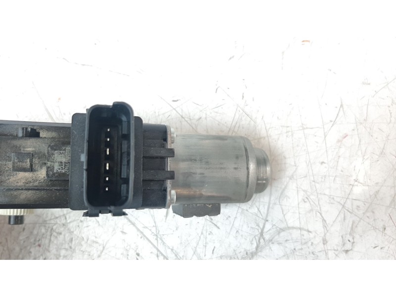 Recambio de motor elevalunas delantero derecho para kia niro referencia OEM IAM 82460G5010  