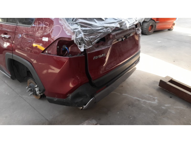 Recambio de motor limpia trasero para toyota rav4 hybrid 4x2 advance referencia OEM IAM 8513042101  