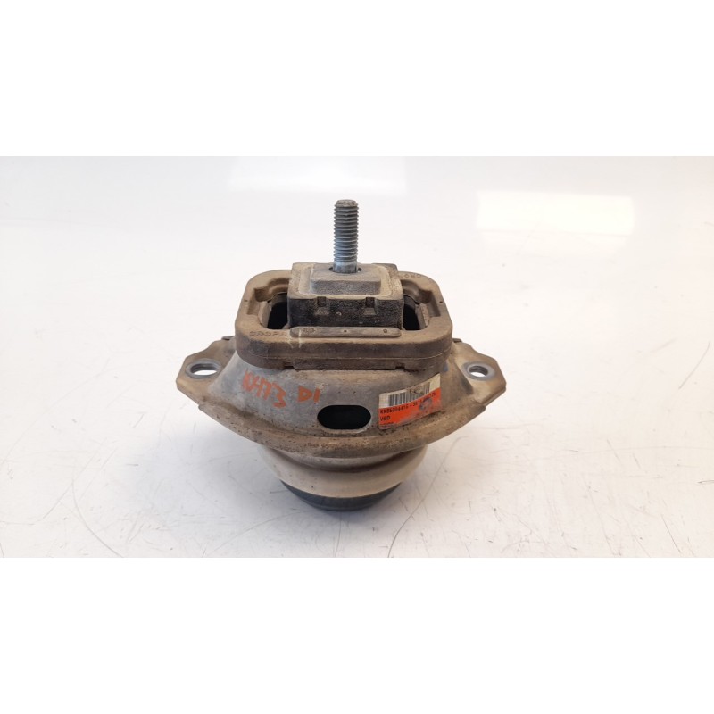 Recambio de soporte motor izquierdo para land rover discovery 2.7 td v6 cat referencia OEM IAM KKB500441G  