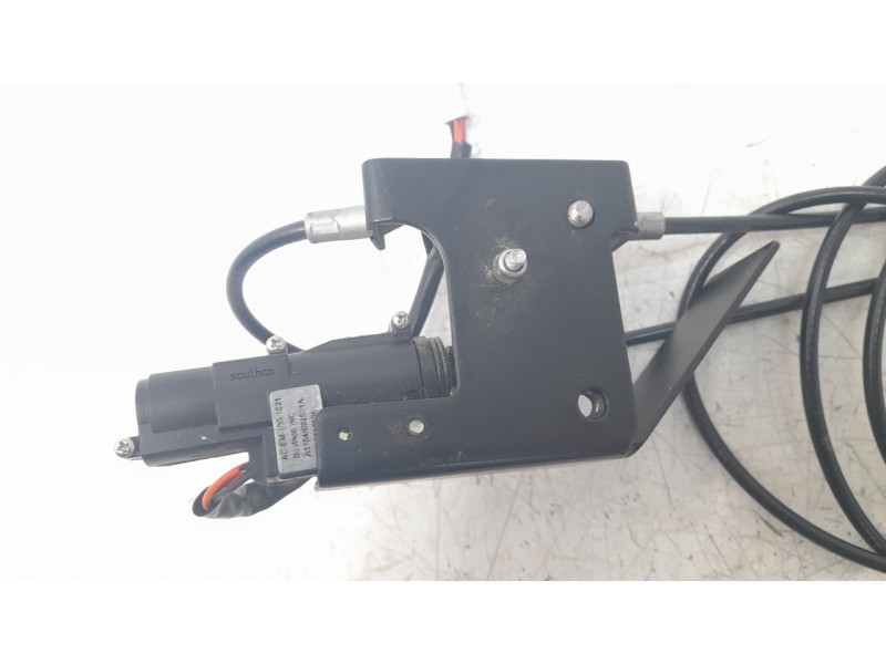 Recambio de cerradura asiento para seat mo mo referencia OEM IAM CERRADURA  