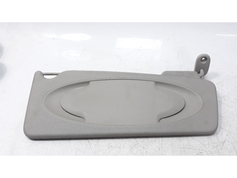 Recambio de parasol derecho para renault kangoo 1.5 dci diesel fap referencia OEM IAM 8200544838  