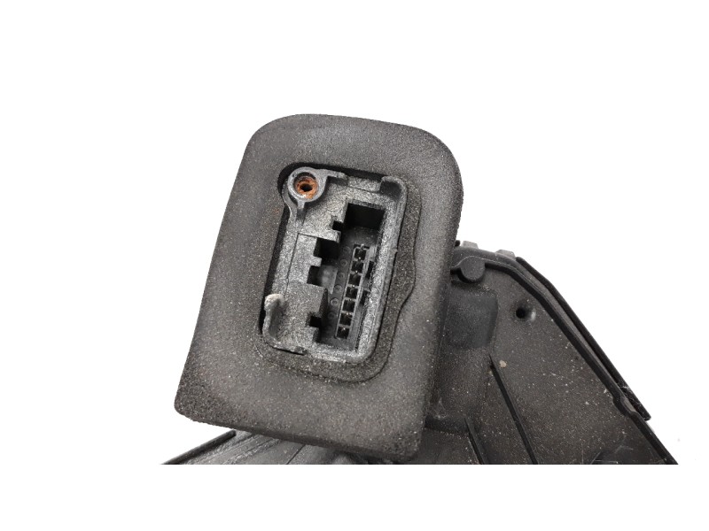 Recambio de cerradura puerta trasera derecha para audi a1 sportback (gba) 1.0 tfsi referencia OEM IAM 5TA839016Q  