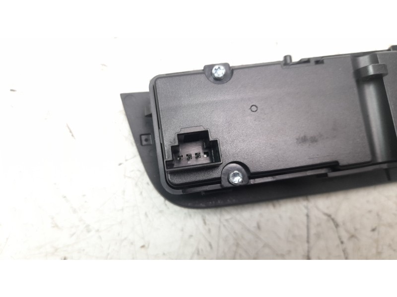 Recambio de warning para mercedes-benz clase cla (w117) cla 200 cdi (117.308) referencia OEM IAM A2469057902  