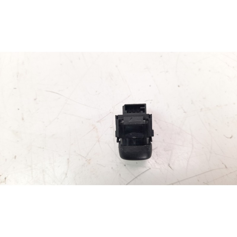 Recambio de mando elevalunas trasero derecho para mercedes-benz clase cl (w215) coupe 5.0 v8 24v cat referencia OEM IAM A2208206